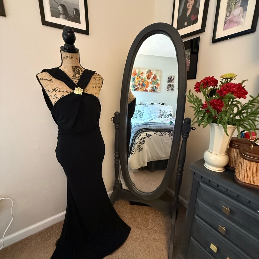 Zara Black Backless Dress brand new without tag